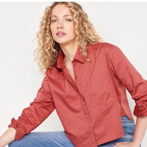 Button-Down Crop Shirt - Picture 3 of 4